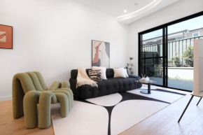 Lux & New 5-BR Townhouse for family